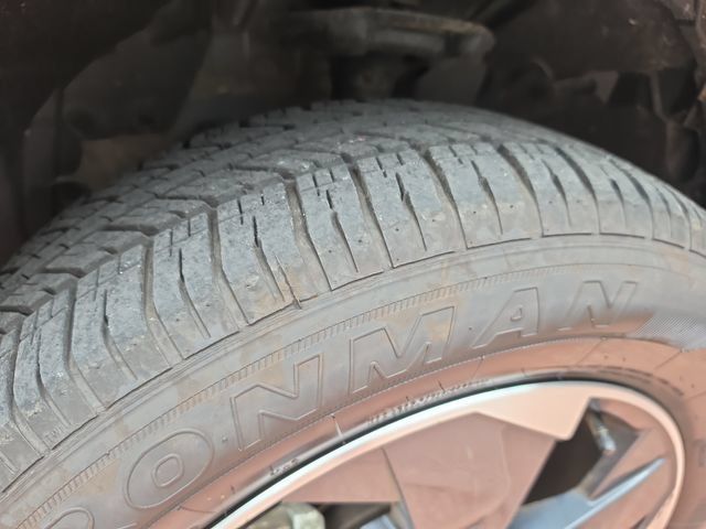 Used 2025 Nissan Rogue SV AWD/4WD image 24