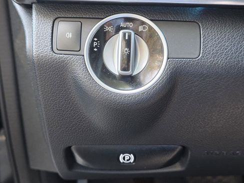 Used 2014 Mercedes-Benz E 350 Sedan w/ Premium 1 Package image 20