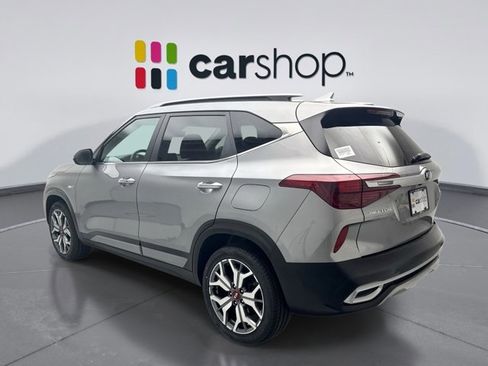 Used 2021 Kia Seltos SX w/ SX Sunroof Package AWD/4WD image 3