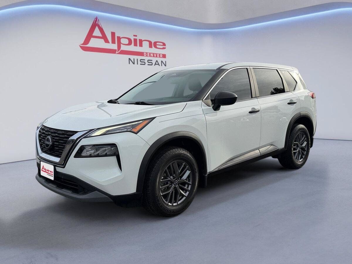 Used 2023 Nissan Rogue S FWD image 1