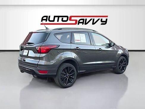 Used 2019 Ford Escape SE FWD image 7