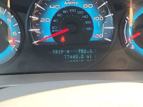 Used 2012 Ford Fusion SEL FWD image 19