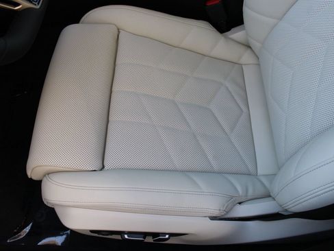 Used 2026 BMW 530i w/ M Sport Package RWD image 15
