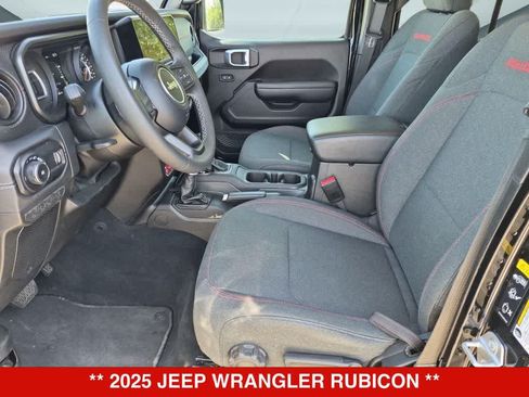 Used 2025 Jeep Wrangler Unlimited Rubicon AWD/4WD image 15
