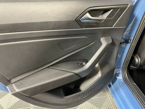 Used 2025 Volkswagen Jetta S image 25