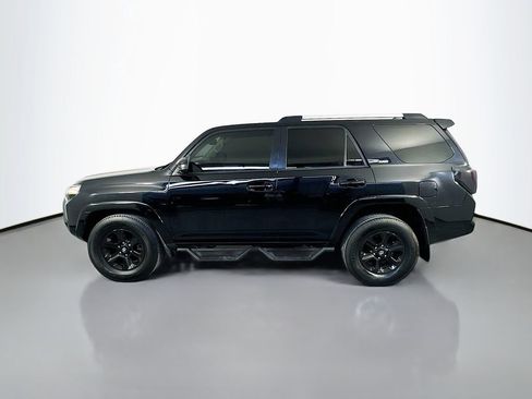 Used 2022 Toyota 4Runner SR5 RWD image 4