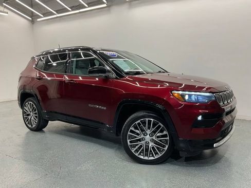 Used 2022 Jeep Compass Limited w/ Elite Group AWD/4WD image 2