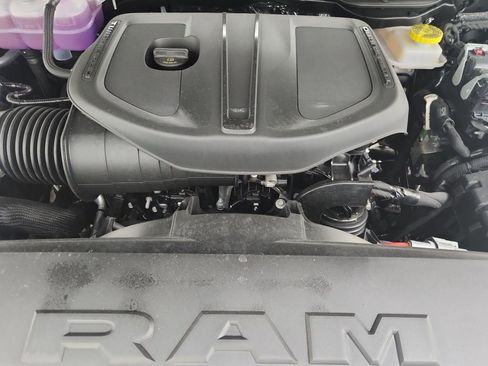 New 2026 RAM 1500 Laramie AWD/4WD image 34