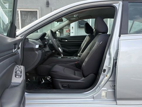 Used 2021 Nissan Altima 2.5 S w/ Driver Assist Package image 9