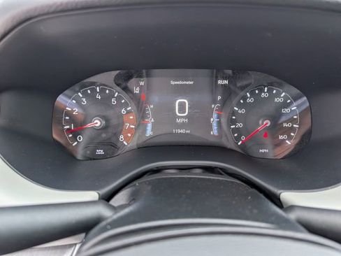 Used 2025 Jeep Compass Limited AWD/4WD image 9