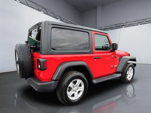 Used 2019 Jeep Wrangler Sport image 7