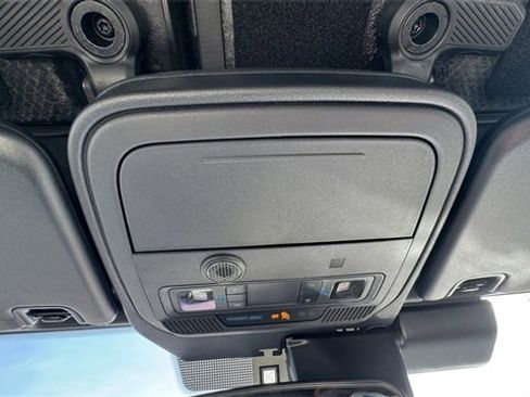 Certified 2025 Ford Bronco Big Bend image 33