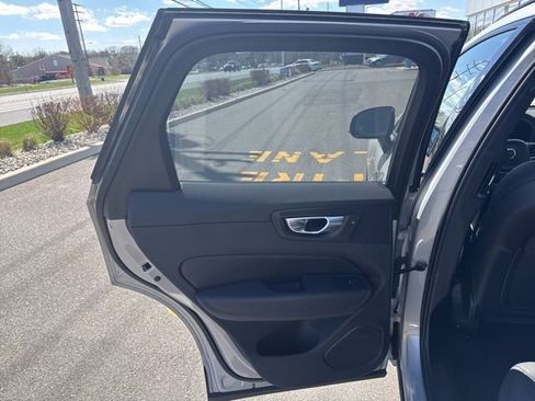 Certified 2025 Volvo XC60 B5 Plus AWD/4WD image 16