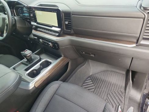 Used 2023 Chevrolet Silverado 1500 LT AWD/4WD image 27