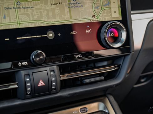 Used 2025 Lexus GX 550 image 64