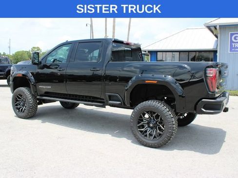 Used 2026 GMC Sierra 2500 AT4 w/ AT4 Premium Plus Package AWD/4WD image 8
