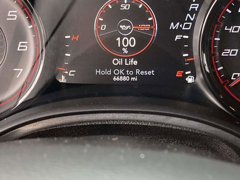 Used 2017 Dodge Charger R/T image 31