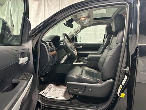 Used 2020 Toyota Tundra Limited w/ Limited Premium Package image 10