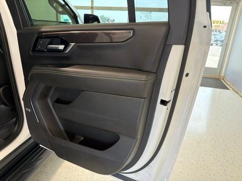 Used 2026 GMC Yukon XL Elevation w/ LPO, Floor Liner Package AWD/4WD image 51