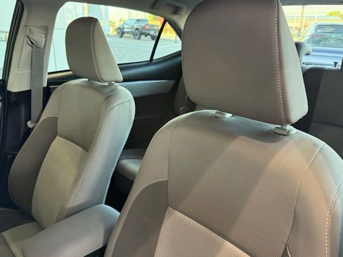 Used 2018 Toyota Corolla LE w/ Carpet Mat Package (TMS) image 20