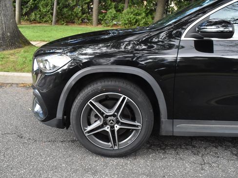 Used 2021 Mercedes-Benz GLA 250 4MATIC w/ AMG Line Exterior image 16