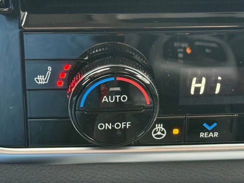 New 2026 Nissan Rogue Platinum w/ Platinum Premium Package image 36