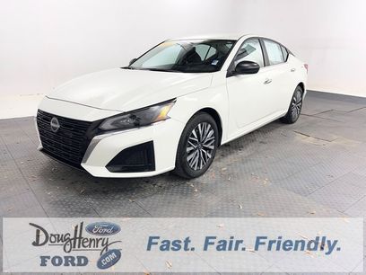 Used 2025 Nissan Altima 2.5 SV