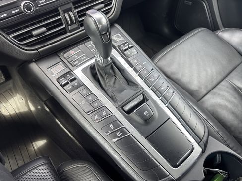 Used 2021 Porsche Macan S AWD/4WD image 20