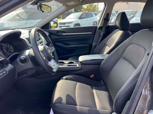 Used 2023 Nissan Altima 2.5 SV FWD image 15