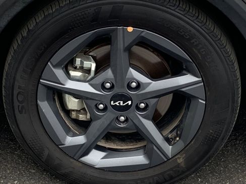 Used 2025 Kia K4 LXS image 30