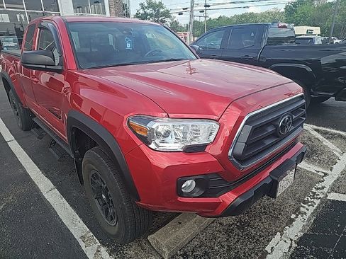 Used 2023 Toyota Tacoma SR5 w/ SX Package image 3