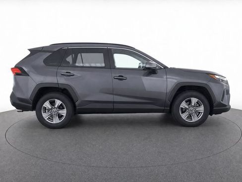 Used 2025 Toyota RAV4 XLE AWD/4WD image 8
