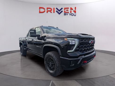 New 2026 Chevrolet Silverado 2500 ZR2 image 7