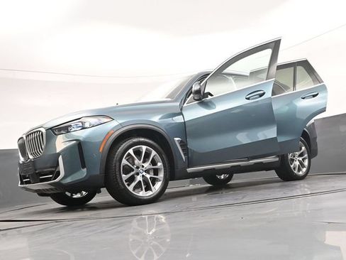 Used 2024 BMW X5 xDrive40i w/ Premium Package AWD/4WD image 45