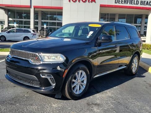 Used 2022 Dodge Durango SXT image 2