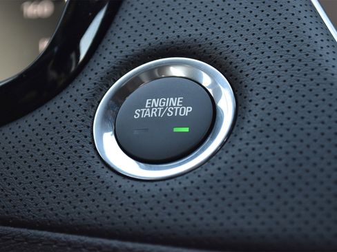 New 2025 Cadillac XT5 Premium Luxury image 14