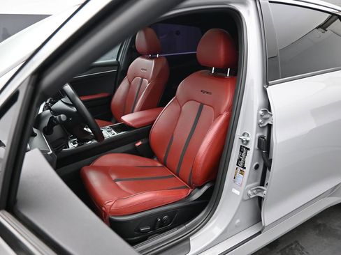 Used 2022 Kia K5 GT-Line w/ GT-Line Awd Premium Package image 9