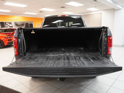 Used 2016 Ford F150 Lariat w/ Heavy-Duty Payload Package AWD/4WD image 9