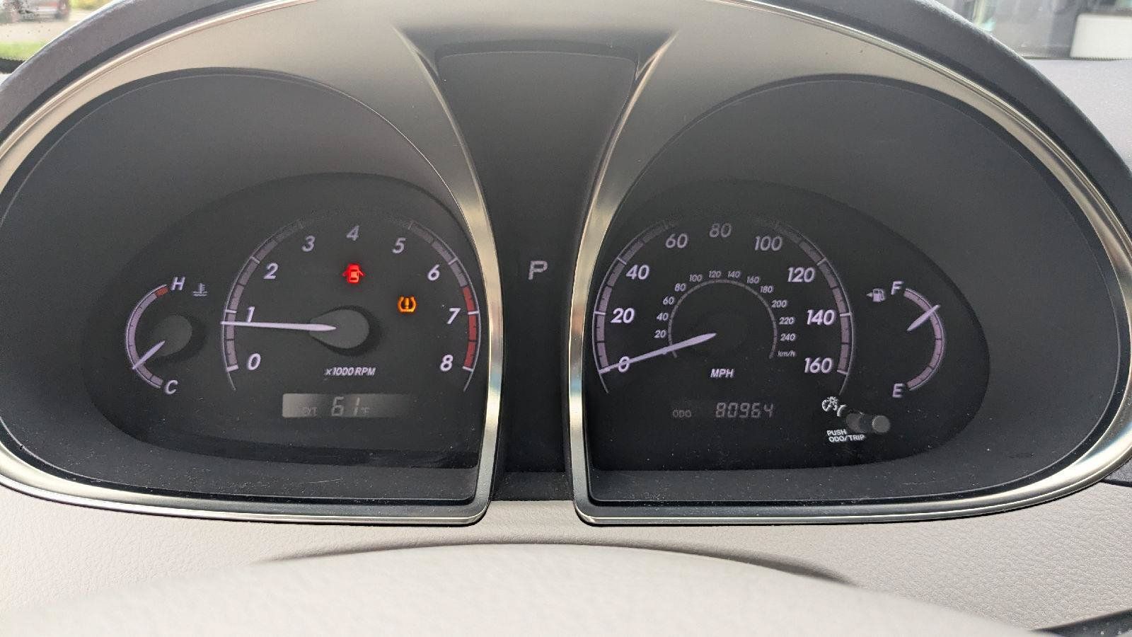 Used 2011 Toyota Avalon Limited FWD image 22