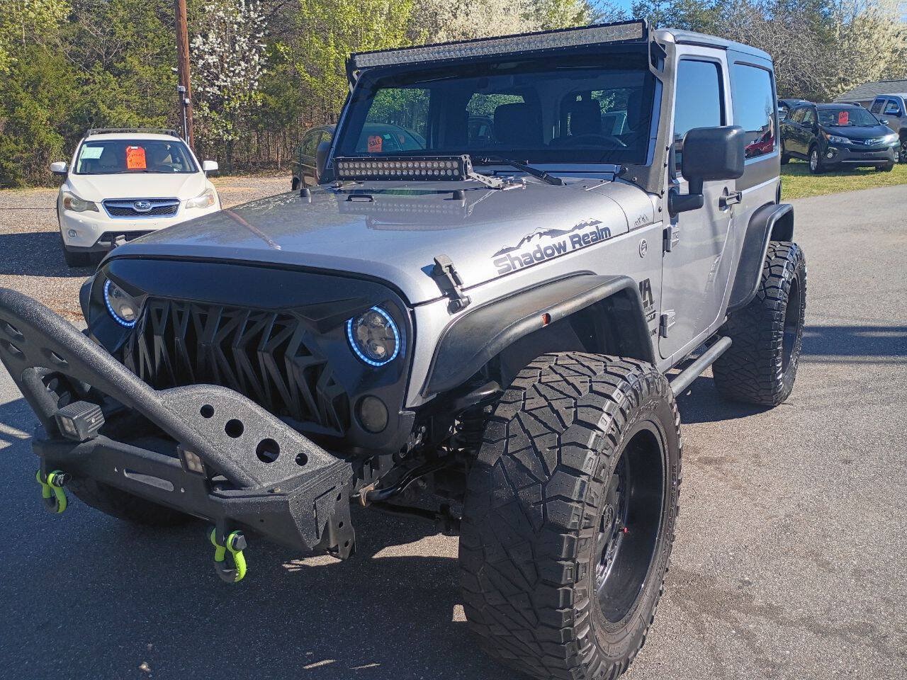 Used 2018 Jeep Wrangler Sport AWD/4WD image 2