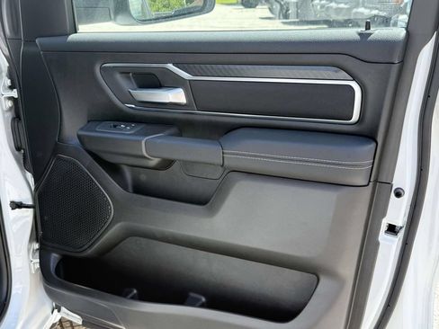 New 2026 RAM 1500 4x4 Crew Cab image 7