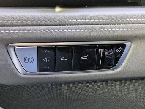 New 2026 Cadillac Escalade IQ Sport 1 w/ LPO, Floor Liner Package AWD/4WD image 24
