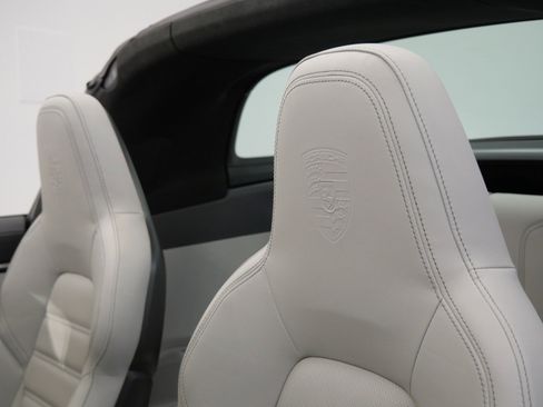 Used 2022 Porsche 911 Targa 4 GTS image 33