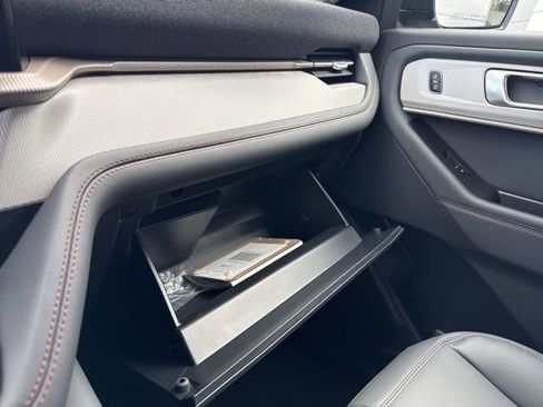 New 2026 Ford Explorer Active w/ Active Comfort Package image 30