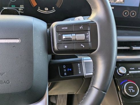 Used 2025 Hyundai Santa Fe SEL image 14