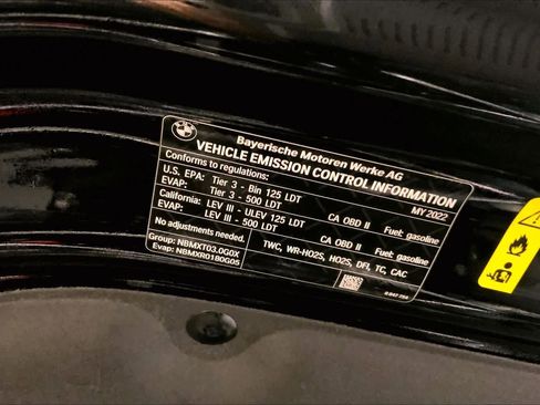 Used 2022 BMW X5 xDrive40i w/ M Sport Package image 31