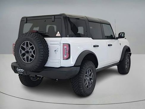 New 2025 Ford Bronco Badlands image 7
