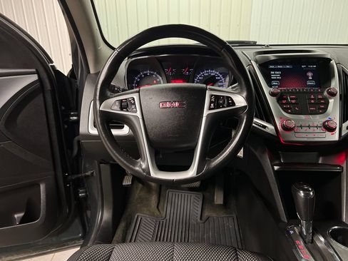 Used 2017 GMC Terrain SLE w/ Driver Alert Package I AWD/4WD image 18