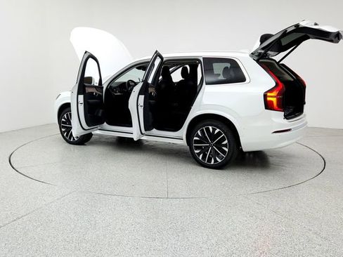 New 2025 Volvo XC90 T8 Plus w/ Protection Package Premier image 12