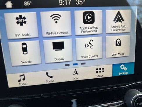 Used 2018 Ford EcoSport SE w/ SE Convenience Package image 9